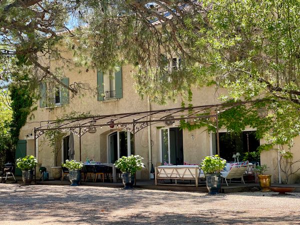 Mas provençal avec piscine jusqu'à 7 couchages