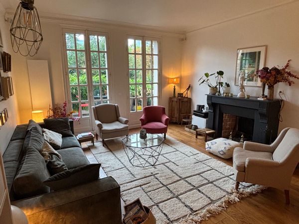 Hôtel particulier bord de Seine Au cœurs des parcs parisiens