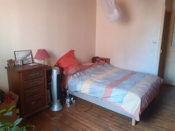 Maisonnette de charme en plein centre ville, à proximité du Tarn, 4 couchage