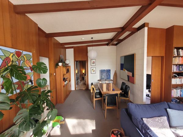 4 bedroom house close to the city, cafes, backing a reserve and steps from beautiful national park.