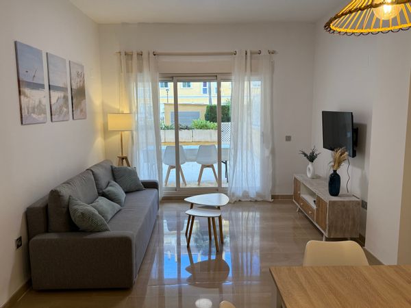 Ton coin à Dénia. Appartement moderne en rez-de-chaussée avec jardin.
