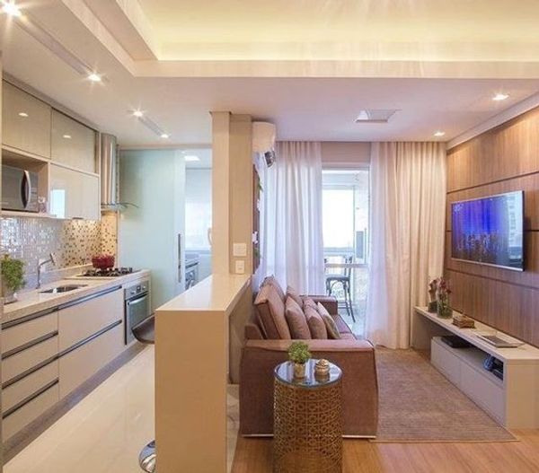Minha casa tem três quartos e banheiros, um espaço que dá conforto e praticidade para o dia a dia.