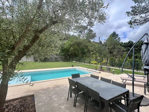 Superbe villa -proche Aix-en-Provence et Marseille