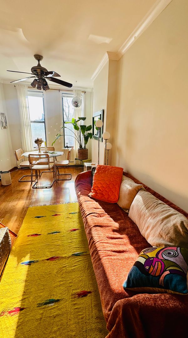 Troy's 1 Bedroom Apt