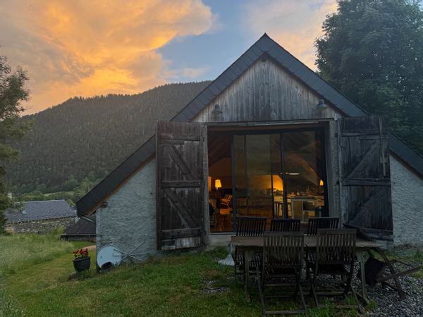 Renovated barn in the heart of the Valley of the Does