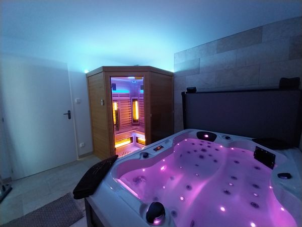 L'Instant chaumois - moment de bien être à 2 avec Sauna et Jacuzzi privatifs et intérieurs