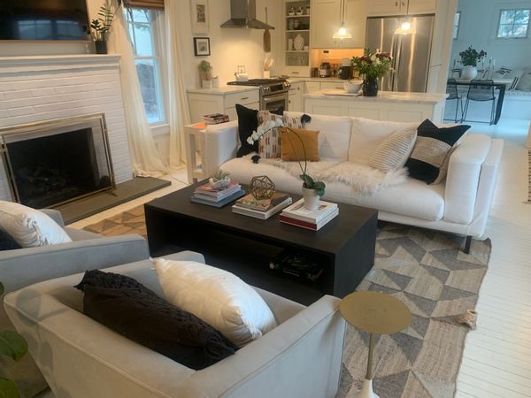 Sun Drenched North Fork Cottage