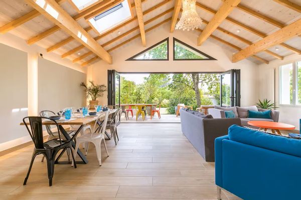 La maison de Marie dispose d'un espace de vie de + de 70 m² parfait pour se réunir en famille/amis