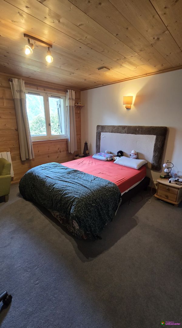 Chamonix 80m² chalet-apartment, 3 bedrooms, Mont Blanc view, ideal for ski, hike & relax.