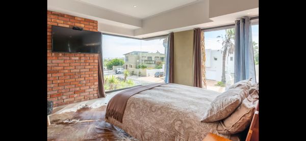 Guest kite house