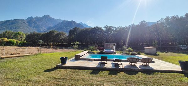 Maison de campagne au milieu de la Corse.