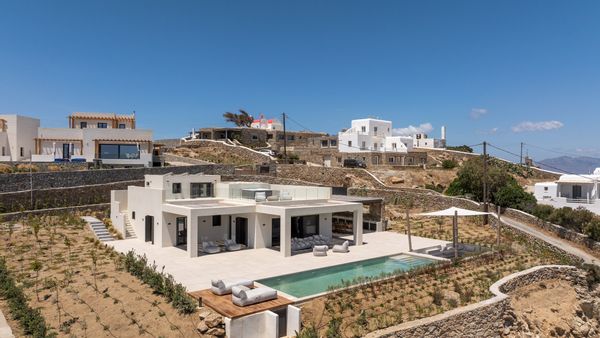 Jean Thomas's house
