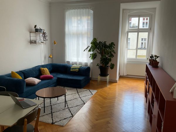 Bright and spacious apartment in lively Neukölln.