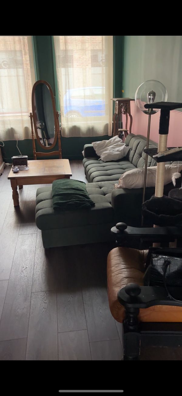 Maison de ville 1 chambre adulte, jardin, proche du centre ville. Proche des Flandres, 1h de Lille