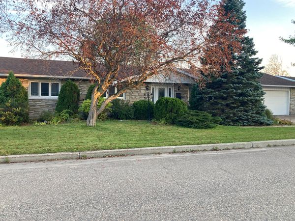 Maison de 3 chambres près des services à Trois-Rivières