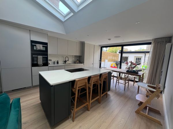 3 bedroom house in the heart of Rathmines. 25 minute walk to Dublin City centre.