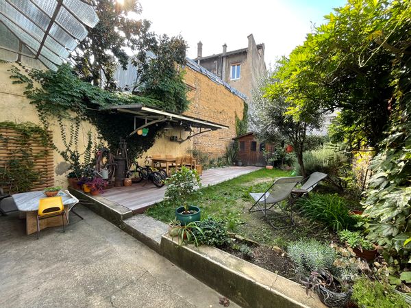 Maison de ville au cœur de Neuville-sur-Saône