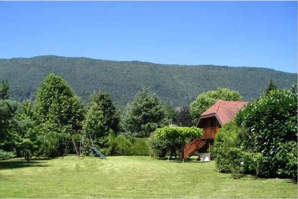 A 100m du lac d'Annecy séjournez au calme dans un appartement classé 3 étoiles!