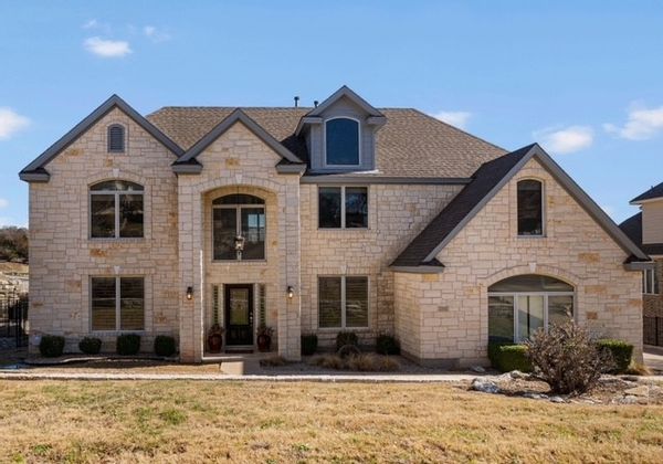 Our home is in a quiet gated community, 20 minutes form the Domain and 30 minutes from downtown.