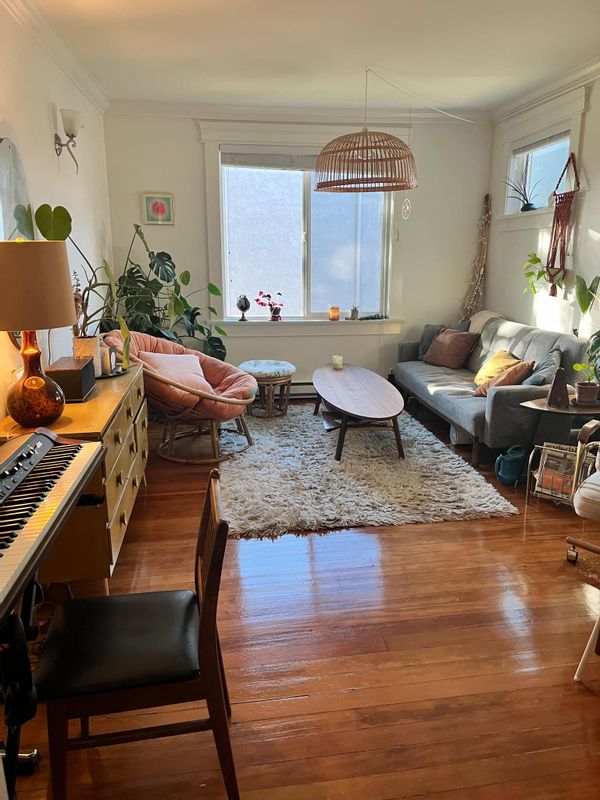 Appartement lumineux au coeur du vibrant quartier de Commercial Drive sur Vancouver, Canada.