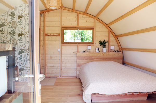 Cabane en pleine nature en Ardèche verte