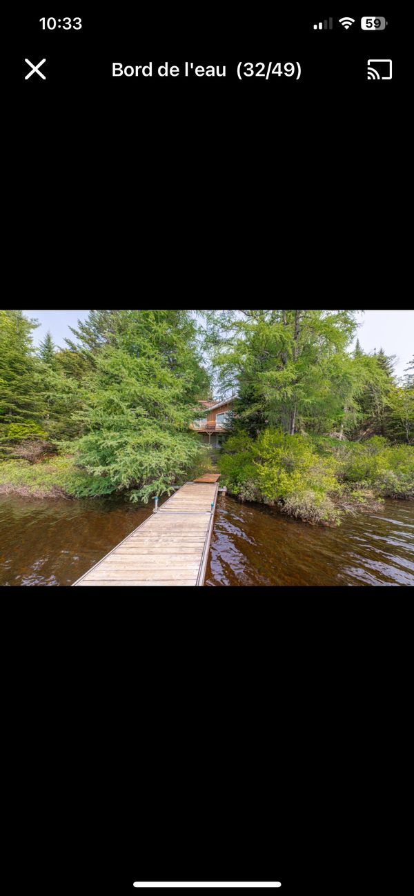 Propriété lumineuse sur le bord d’un lac avec quai privé( photos à venir)