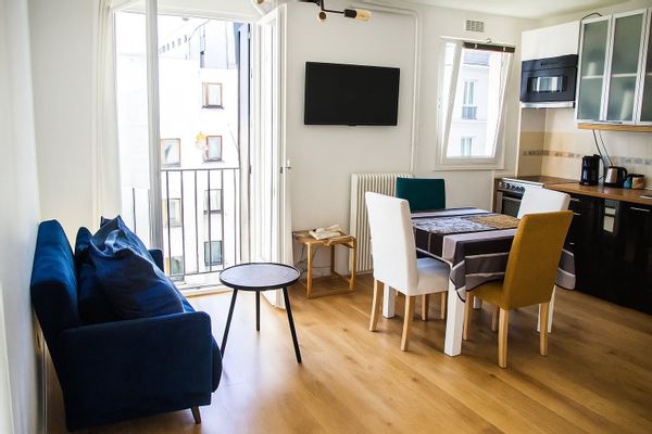 Studio lumineux et calme à Paris