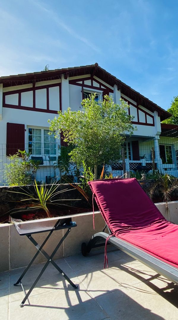 Esprit du sud-ouest : La maison basco-landaise d’Olivier