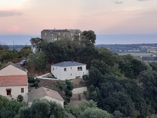 Maison 4 lits Corse - Vacances scolaires compatibles. Du 22 au 30 décembre 2025 : Valeur = 100 GP.