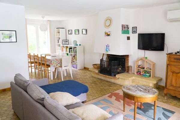 Maison familiale 8 pers au bord de la mer avec jardin et piscine chauffée.