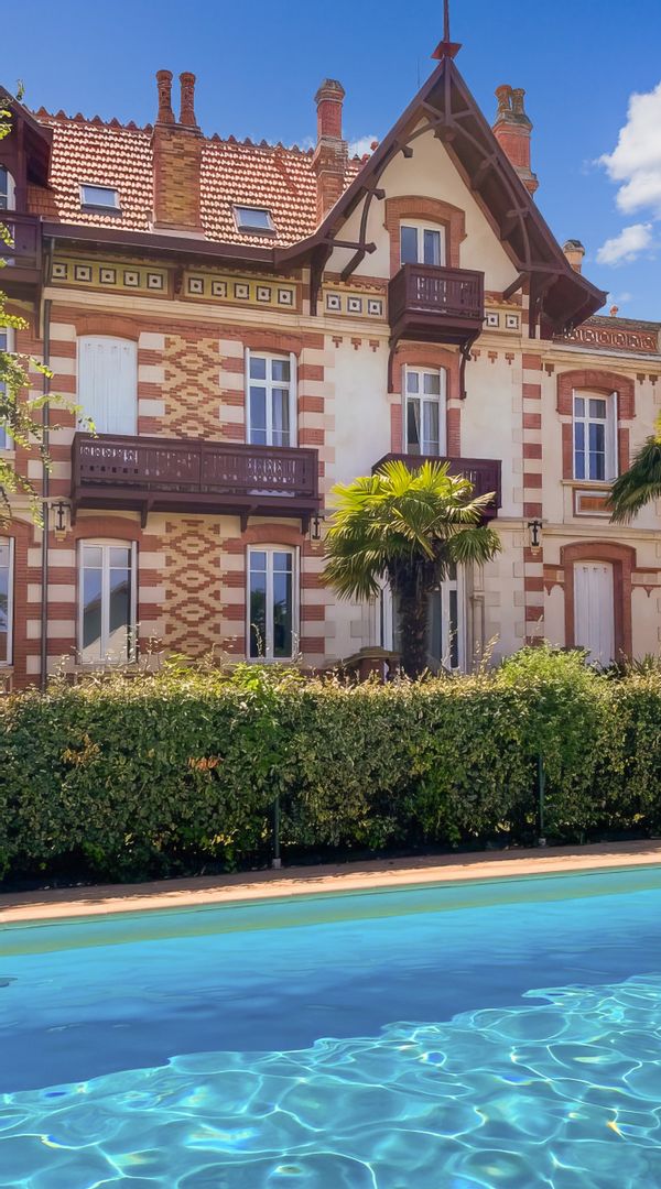 Pas de GP - Appartement 6 personnes dans Villa classée monument historique avec vue mer panoramique