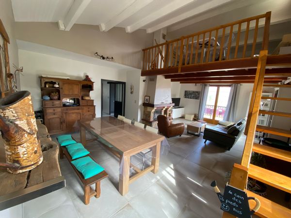 La maison vous attend dans le parc national des Cévennes, à 25km du cirque de Navacelles