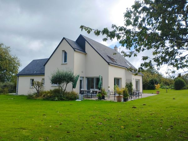 Maison lumineuse dans un écrin de verdure proche d'Utah Beach