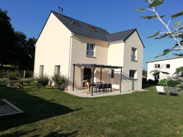 Maison 4 chambres au calme à 10mn de Dinan, 30mn de St Malo