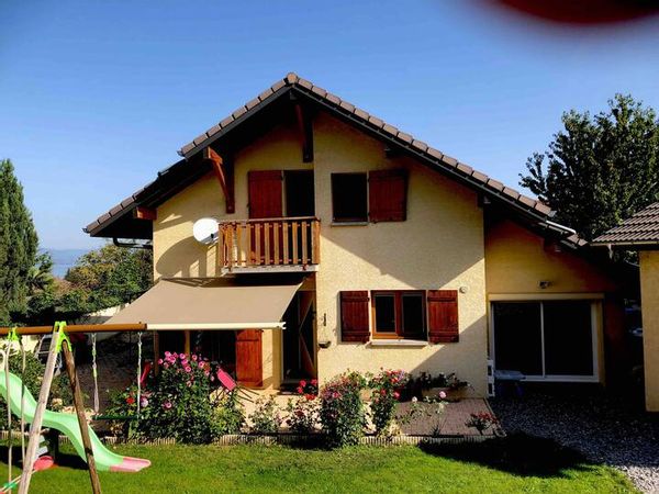 Lac Léman et montagne