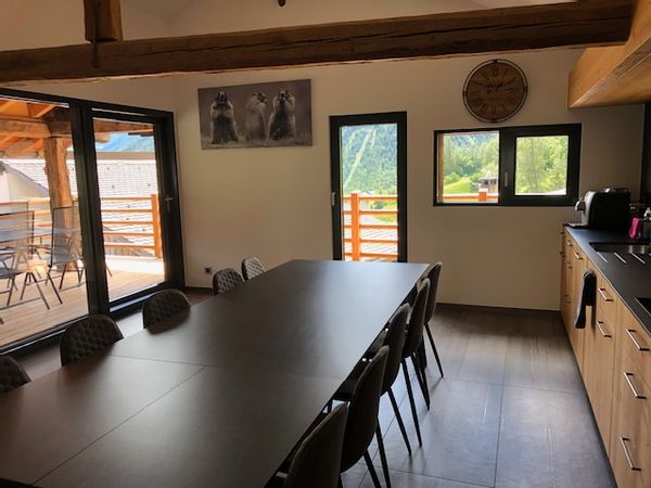 Grand appartement avec terrasse. à 4,5km de la station de Champex à 20 mn" des remontées de Verbier