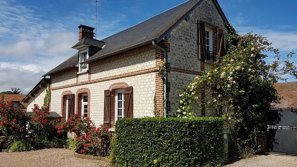A 1h de Paris et des sites touristiques et plages normande le gite des roses dans l'Eure