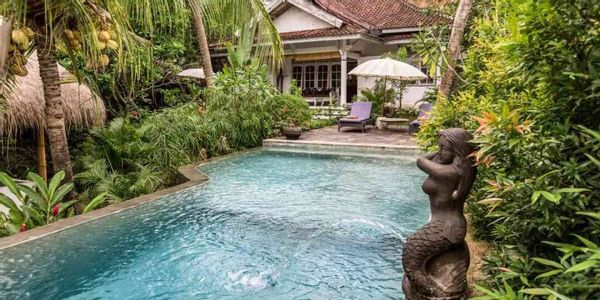 Villa privee avec 3 chambres climatisees Avec une piscine dans un jardin tropicale A 5 Minute de la plage et Des commerce