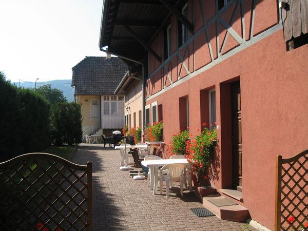La maison au petit bonheur, au cœur du vignoble alsacien et à 2 km de Colmar et Eguisheim.