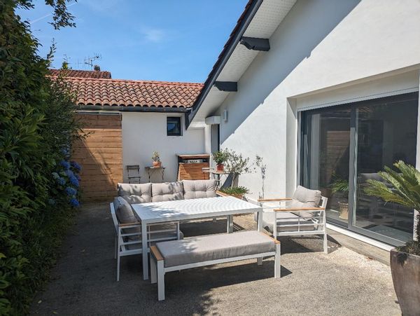 La maison calme a proximité de l'ocean