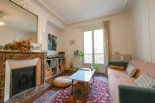 Central and cosy place @ 9th