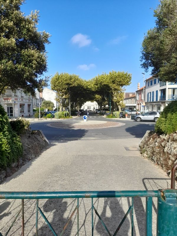 Notre maison de plein pied au cœur du bourg d 'un charmant petit village proche station balnéaire