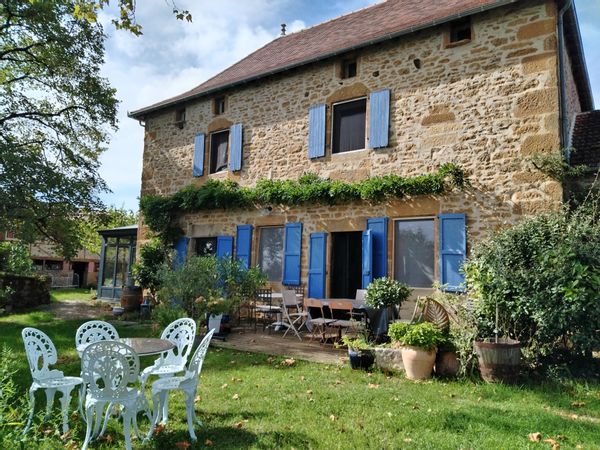 La maison de Christiane ,  dans un village à 10 km de Figeac, dans le Lot