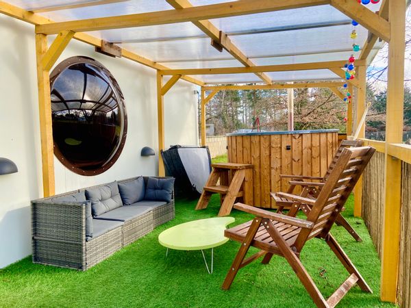 Tiny house familiale avec bain nordique privatif de Julie et Thomas