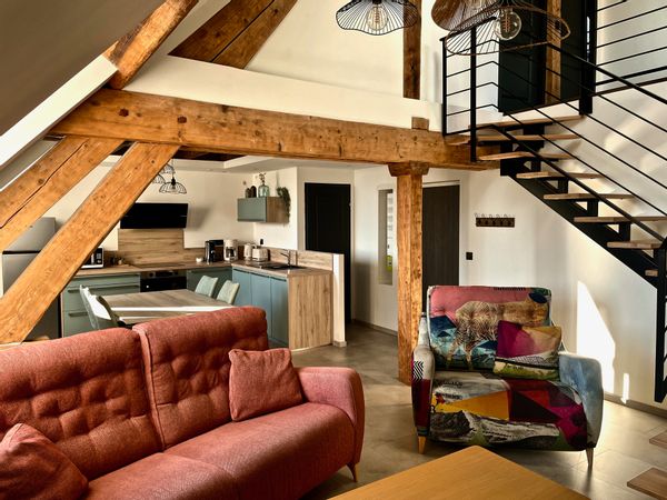 Duplex de 90 m² pour 4 pers, moderne et cosy, au calme et proche du centre ville.