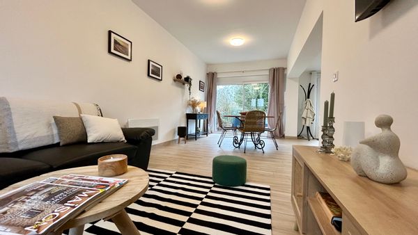 La maison Ilha Grande, c’est un petit bijou caché au cœur de Ponthoile.