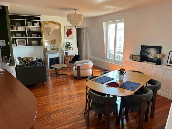 Apparemment avec vue dégagée au dernier étage