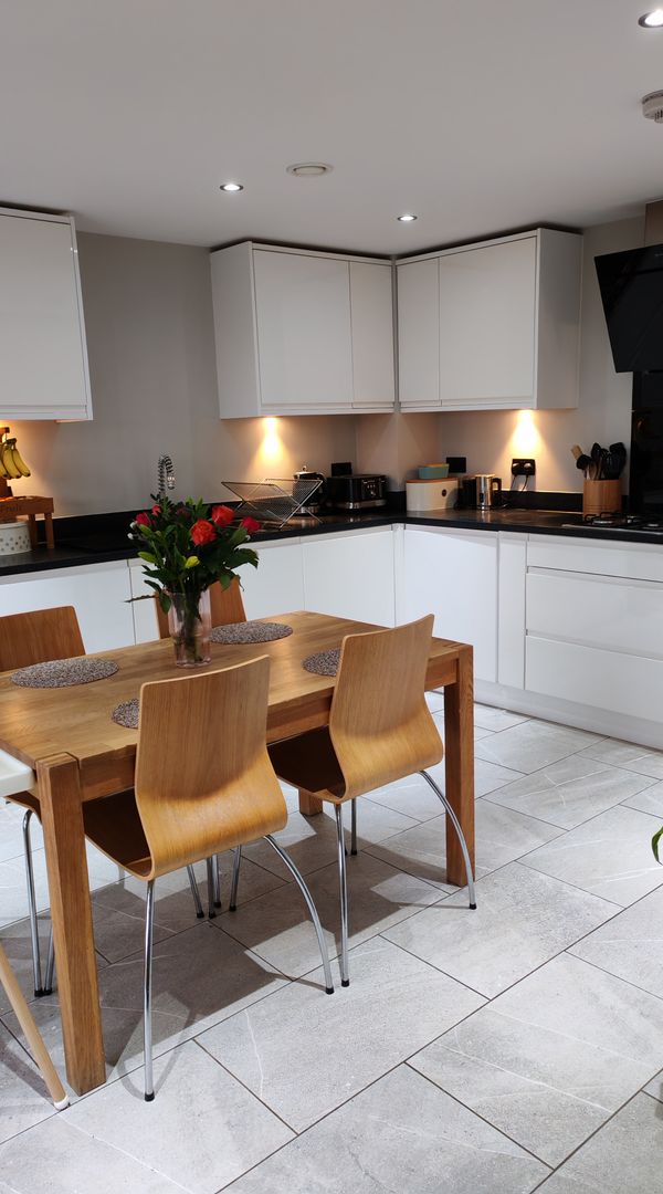 Family-Friendly Seaside Home Near Cardiff (Bikes Included!)