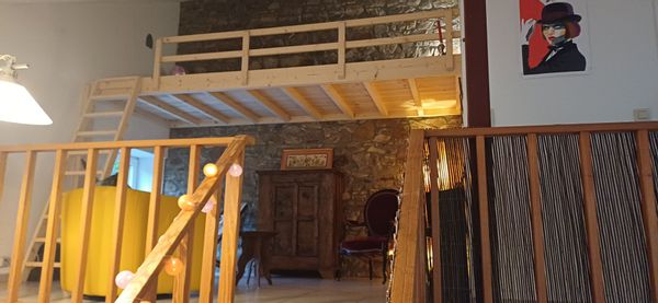 Ancienne grange, 19th, aménagée en triplex, 2 chambres, à la campagne, 1h de Bruxelles!