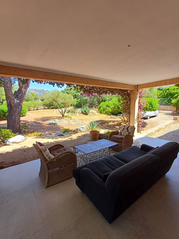 Havre de paix à 5 mn à pied de la plage située en Balagne ( Corse) avec ses villages authentiques